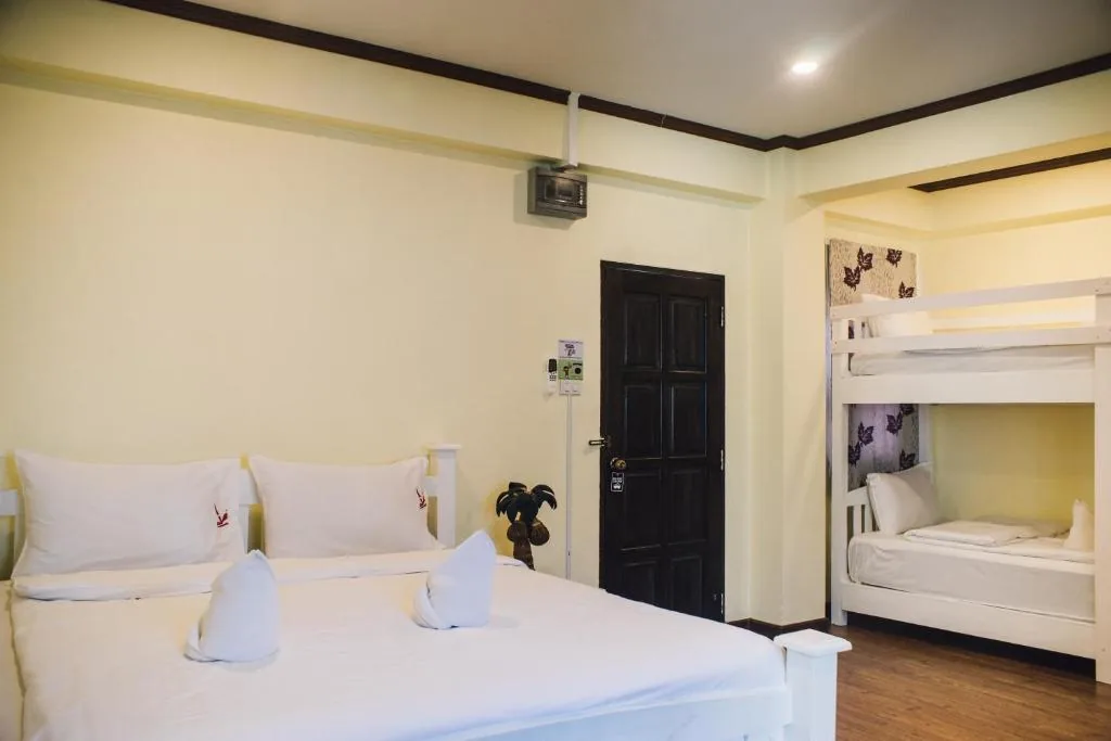Deluxe Family Room — Kristi House
