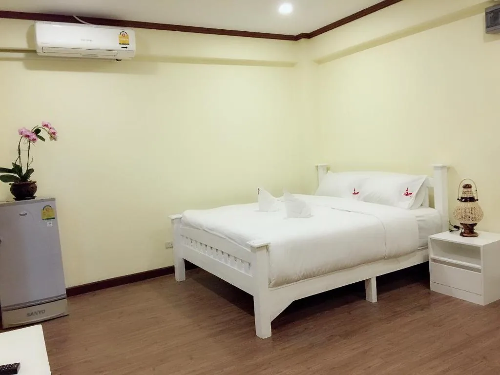 Deluxe King Room — Kristi House
