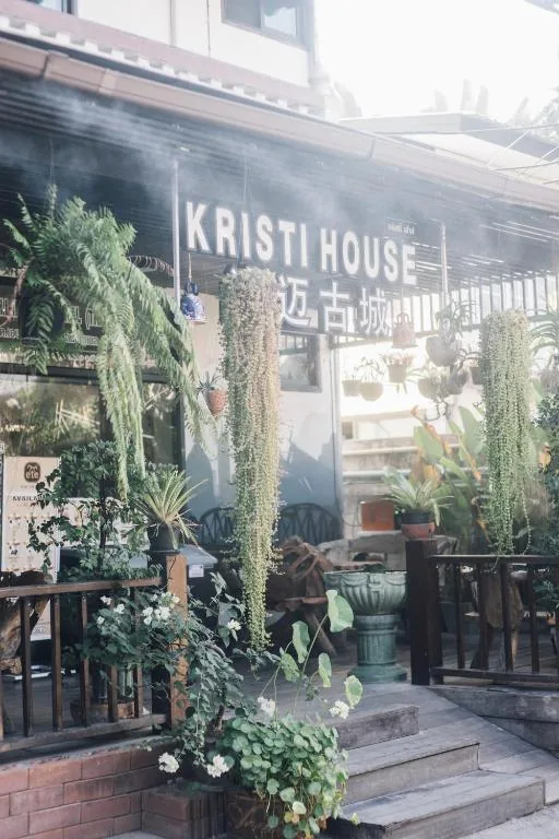Kristi House — photo 7